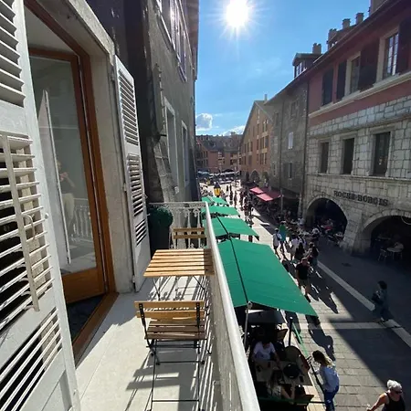 Le Balcon De La Vieille Apartamento