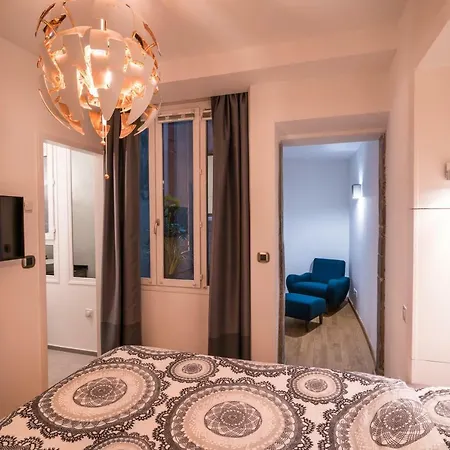 Le Balcon De La Vieille Apartamento *